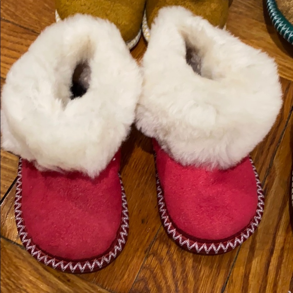 Baby slippers ( shearling lined)